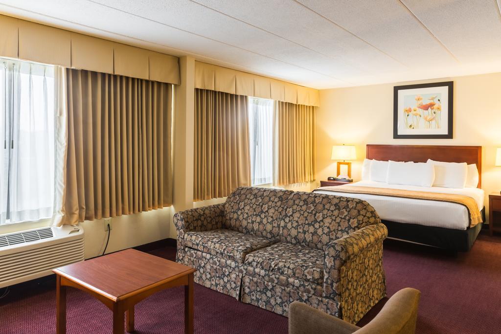 Clarion Hotel Somerset - New Brunswick Экстерьер фото