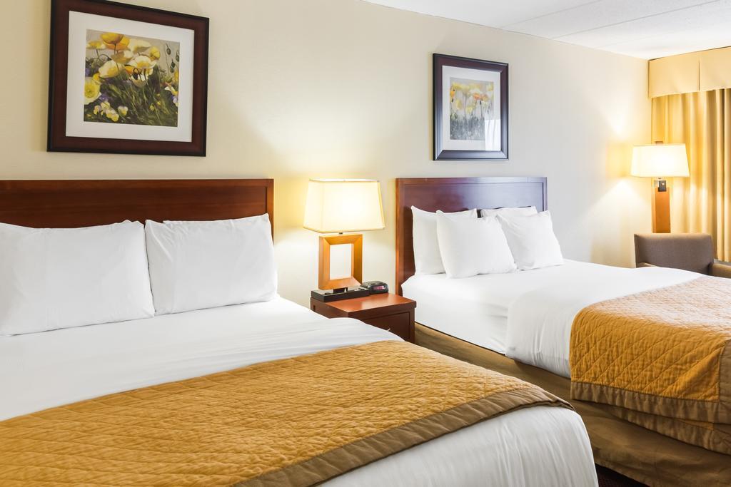 Clarion Hotel Somerset - New Brunswick Экстерьер фото
