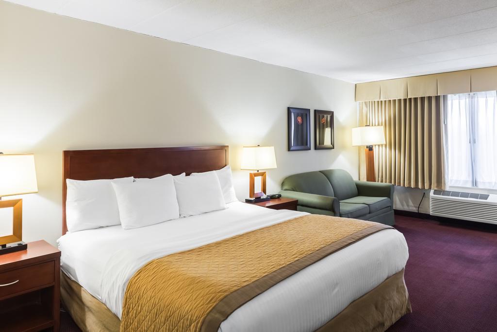 Clarion Hotel Somerset - New Brunswick Экстерьер фото