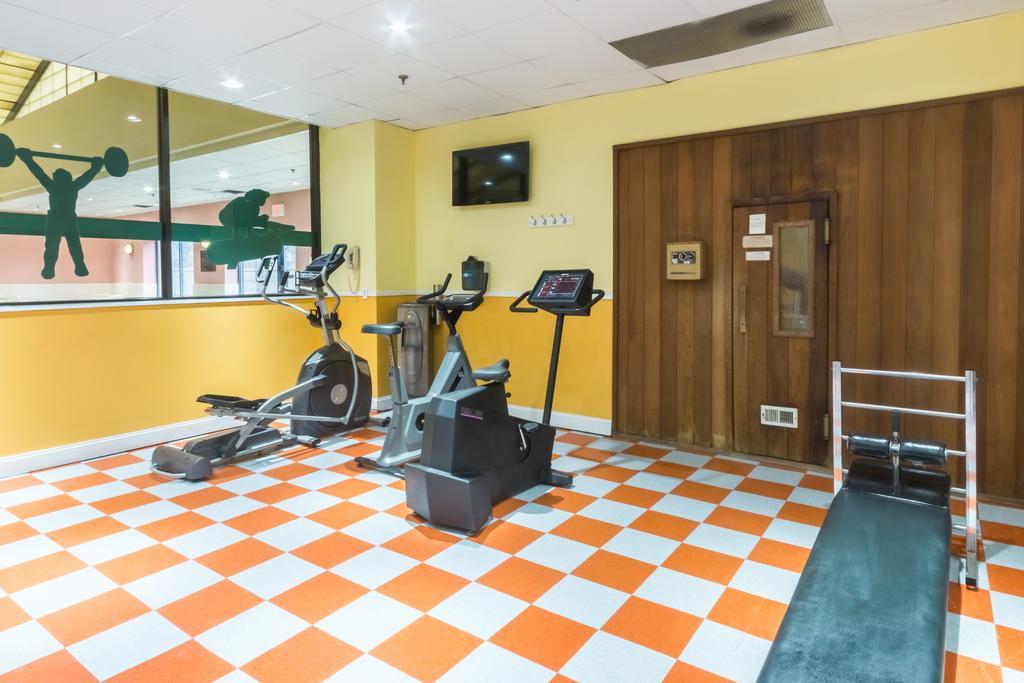 Clarion Hotel Somerset - New Brunswick Экстерьер фото