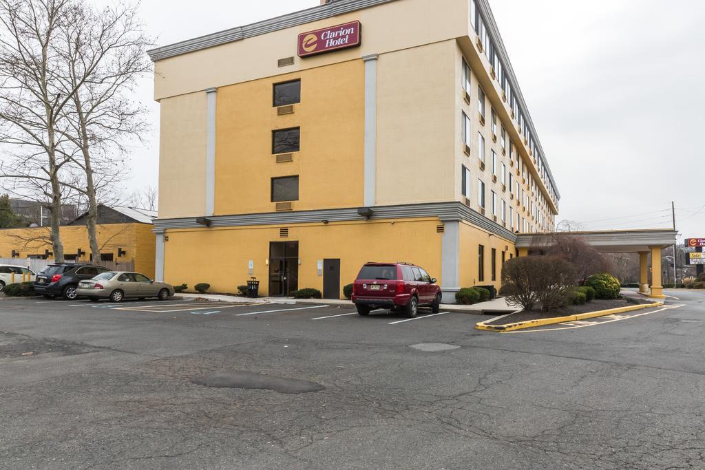 Clarion Hotel Somerset - New Brunswick Экстерьер фото