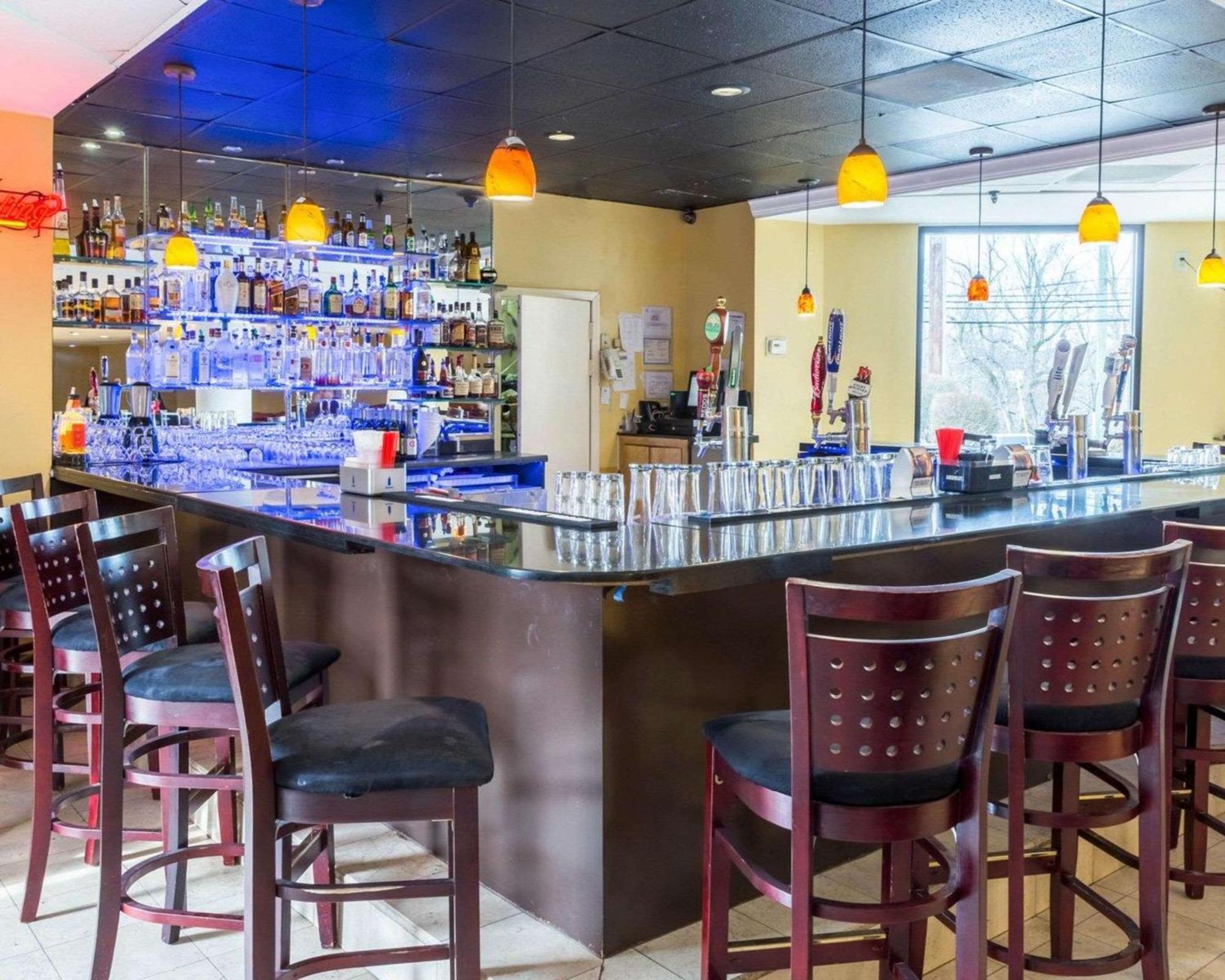 Clarion Hotel Somerset - New Brunswick Экстерьер фото