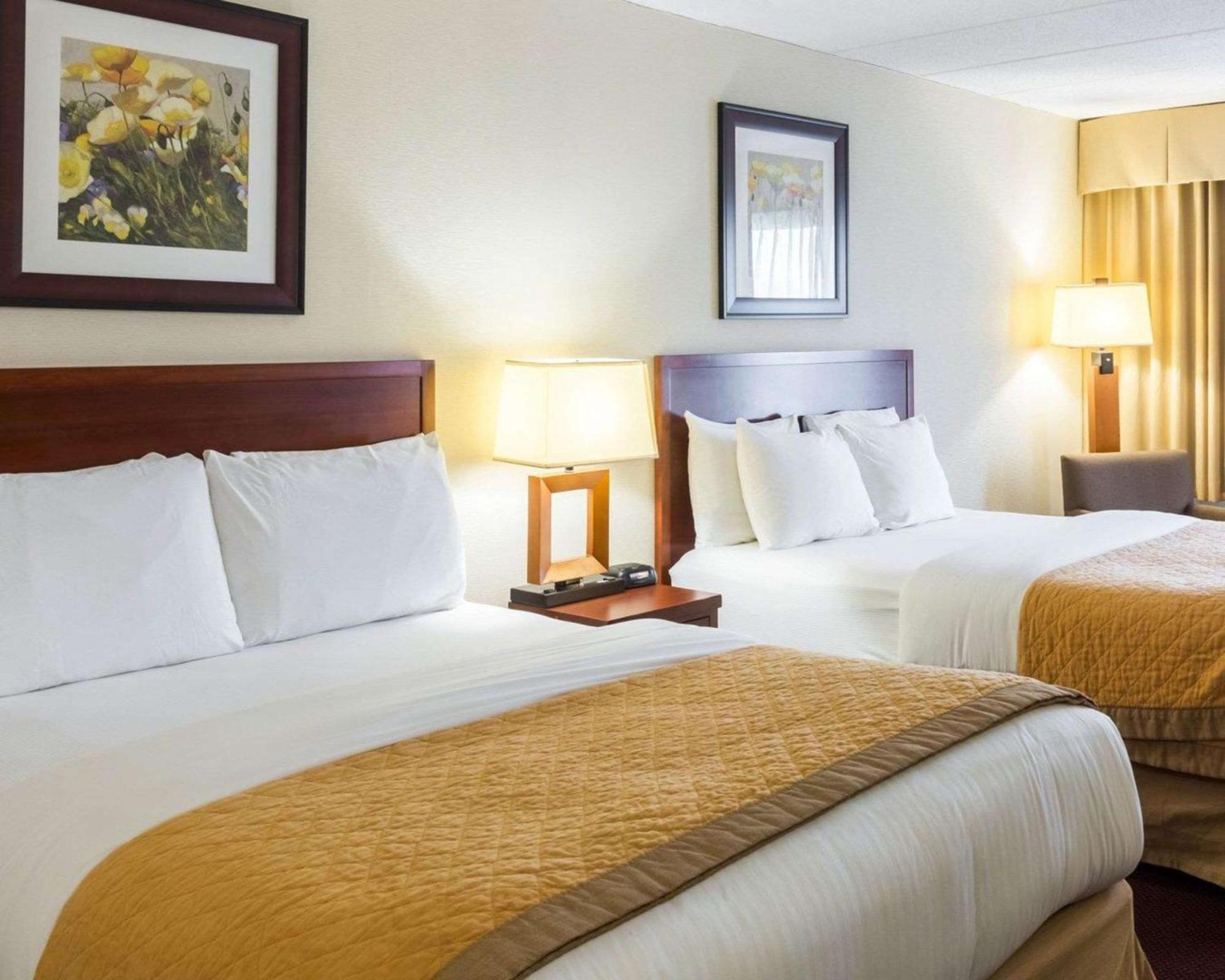 Clarion Hotel Somerset - New Brunswick Экстерьер фото