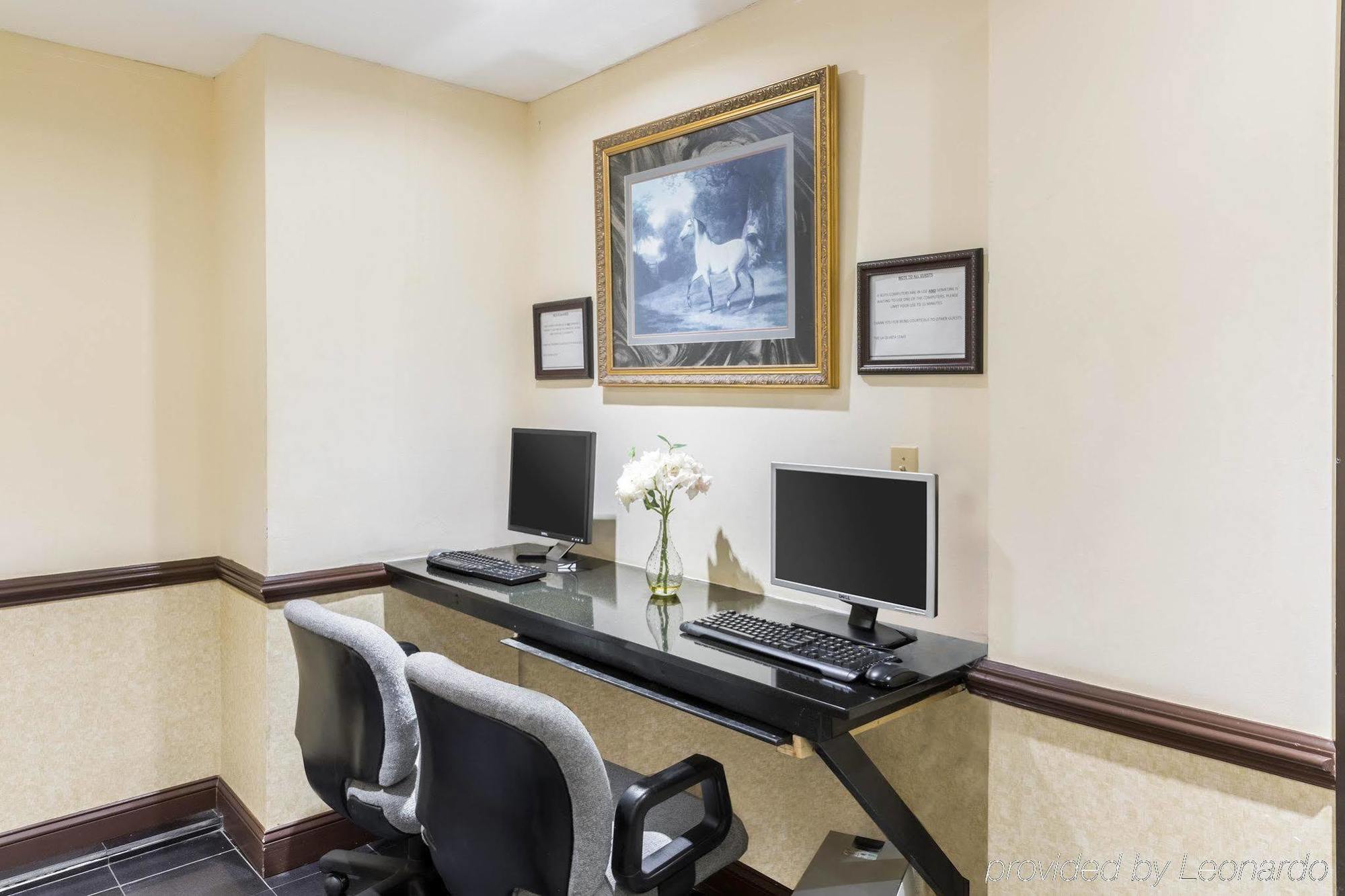 Clarion Hotel Somerset - New Brunswick Экстерьер фото